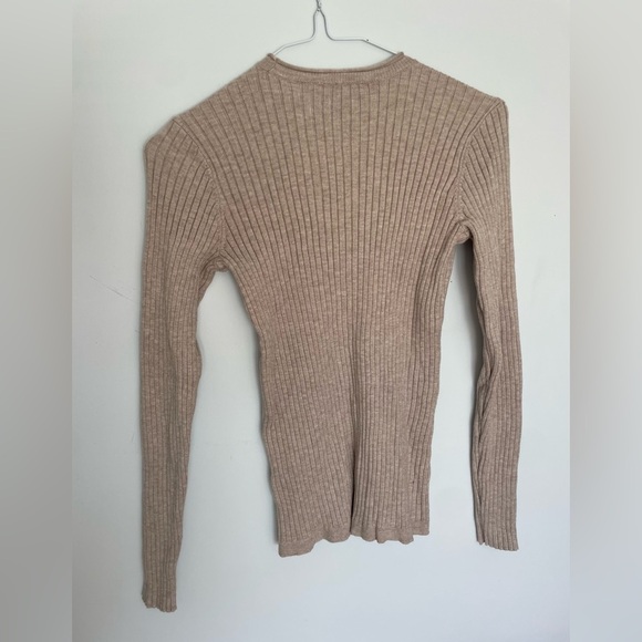 Beige Ribbed Knit Long-sleeve in Oatmeal Beige - Picture 4 of 10